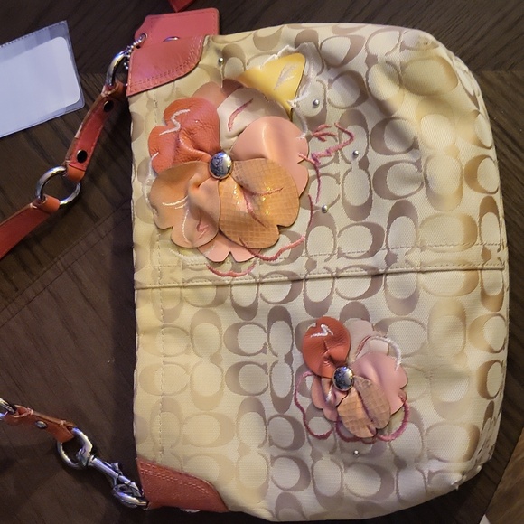 Coach Purse W/wallet & Change Wallet - Picture 4 of 13